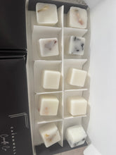 Load image into Gallery viewer, Botanical Wax Melt Gift Box