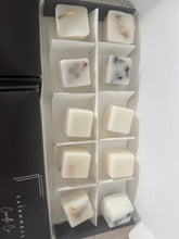 Load image into Gallery viewer, Botanical Wax Melt Gift Box