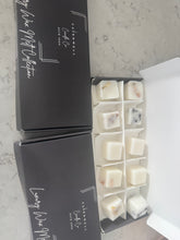 Load image into Gallery viewer, Botanical Wax Melt Gift Box