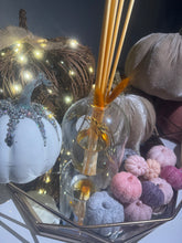 Load image into Gallery viewer, Moments Double Walled reed diffuser
