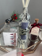 Load image into Gallery viewer, Christmas wax melts gift box
