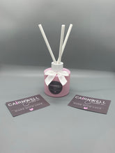 Load image into Gallery viewer, Mothers Day Classic Reed Diffuser Gift Set
